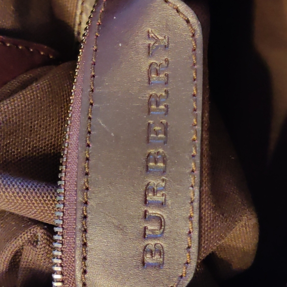 Burberry Northfield Smoke Check Plum Tote - Picture 6 of 17